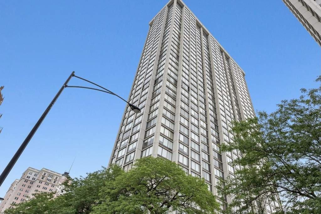 5455 N Sheridan Rd #3905