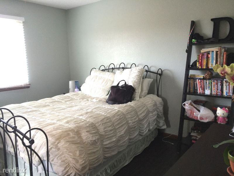 3301 Citation Ct - Photo 2 of 12