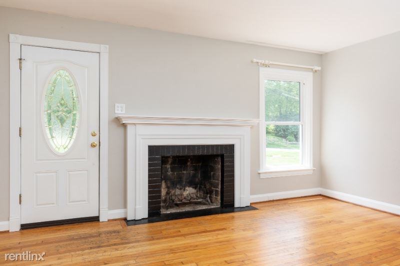 421 Bismark Ave - Photo 3 of 22