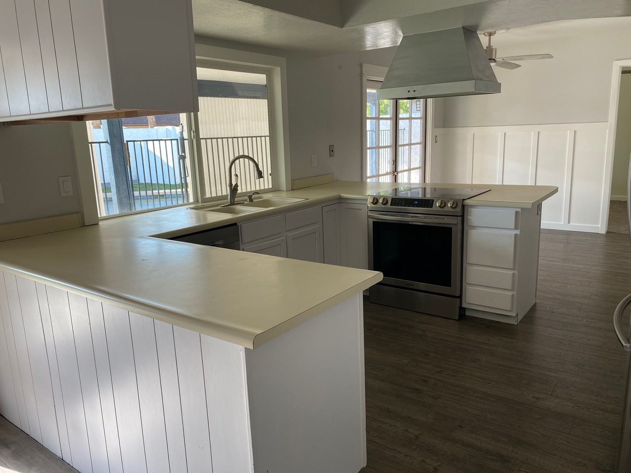 2550 S Spruce - Photo 3 of 25