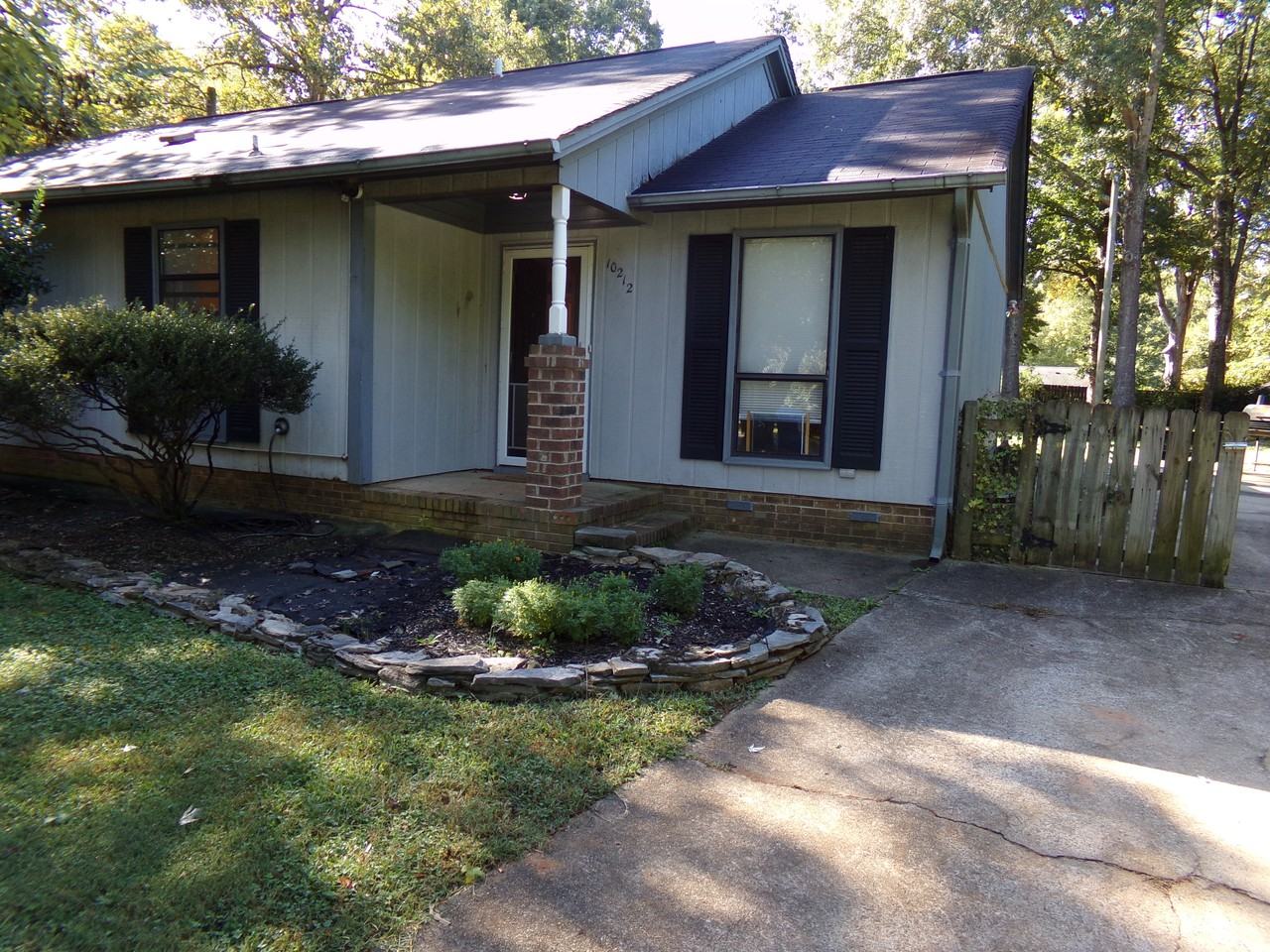 10212 Invershiel Ct - Photo 3 of 23