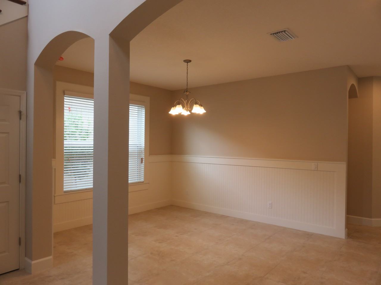 8813 Tropical Palm Dr - Photo 3 of 17