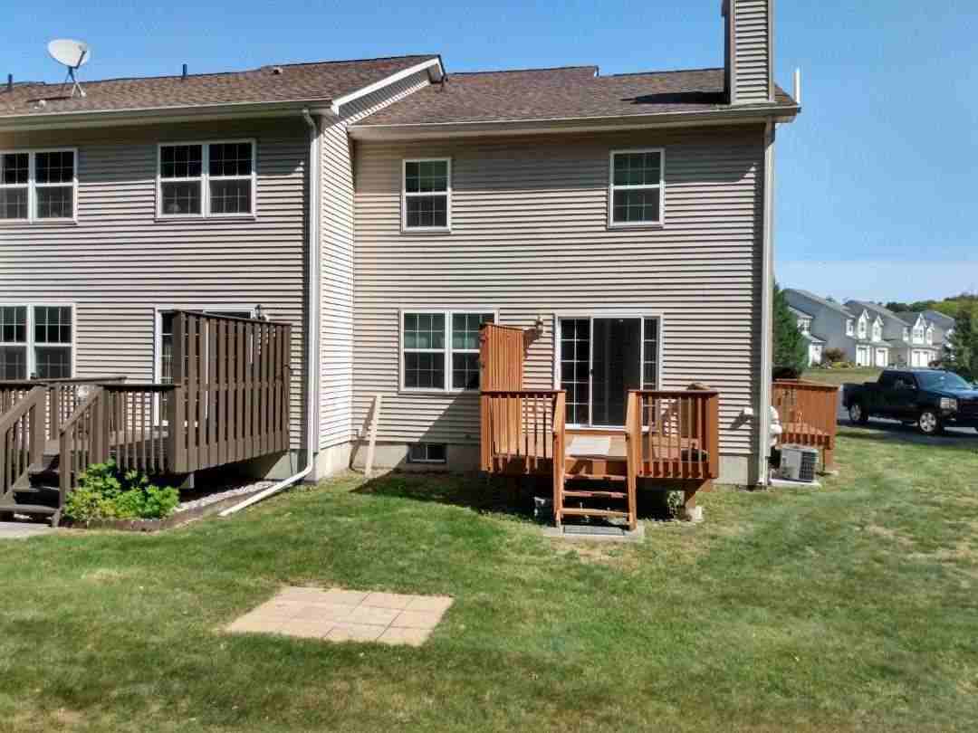 183 Pinebrook Dr - Photo 3 of 17