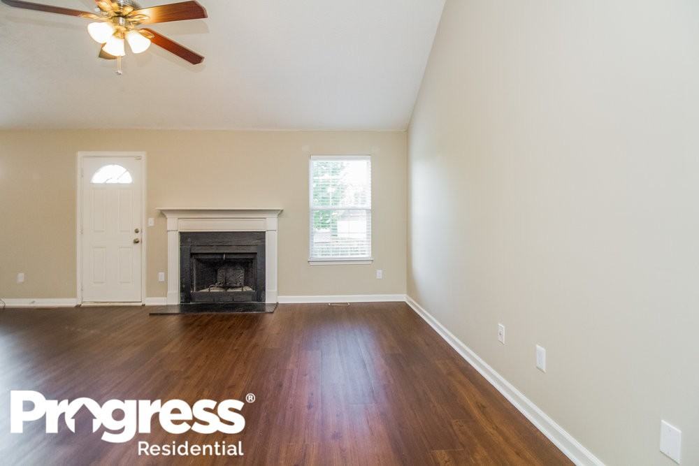 7104 Legacy Dr - Photo 3 of 16