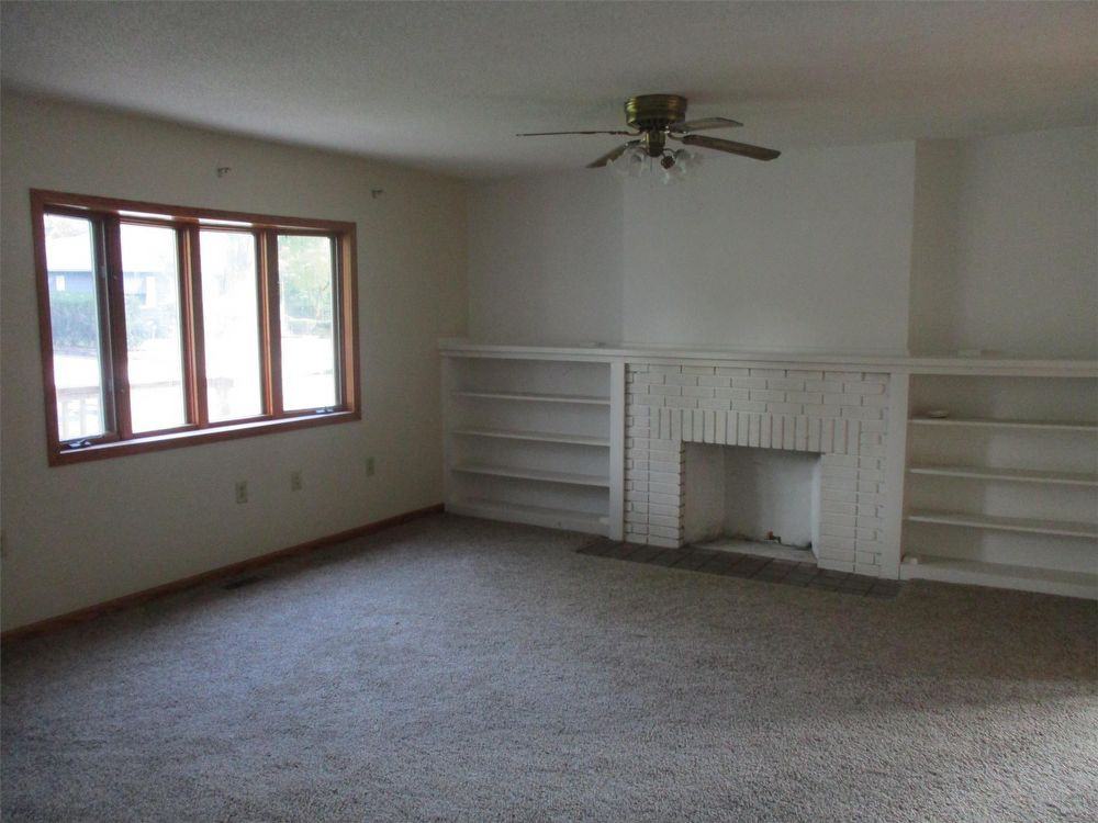 15 Hudson Ave - Photo 2 of 11