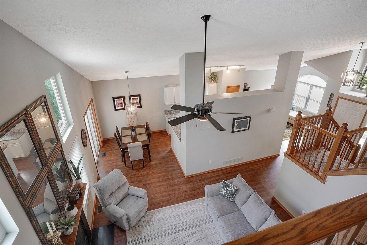 964 Larkfield Dr - Photo 2 of 30