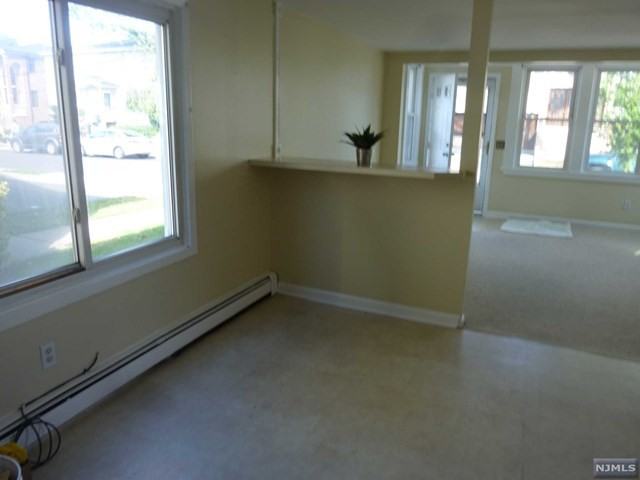 425B Chestnut Ave - Photo 3 of 11