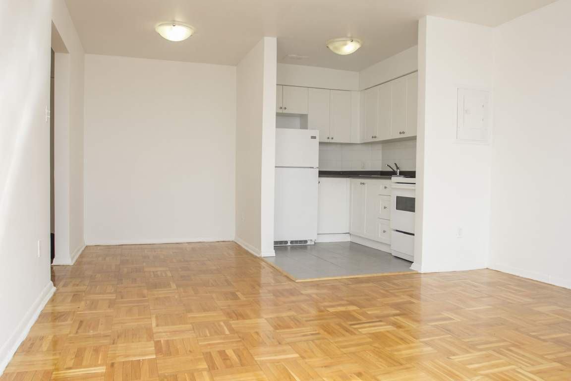 1631 Victoria Park Apartments - Photo 2 of 13