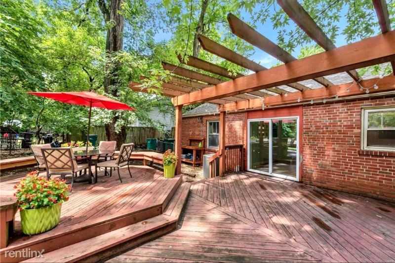 340 Atalanta Ave - Photo 2 of 33