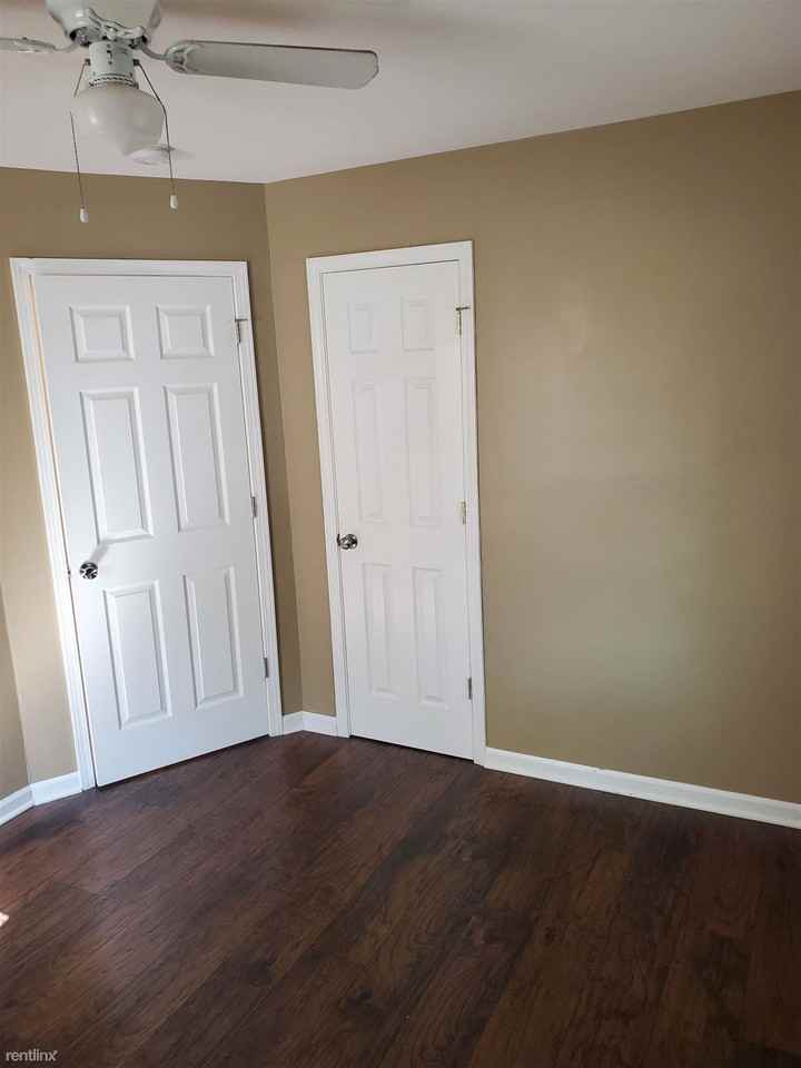 27101 Townley St - Photo 3 of 10