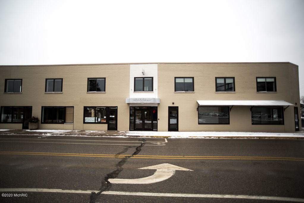 9729 Red Arrow Hwy - Photo 2 of 17