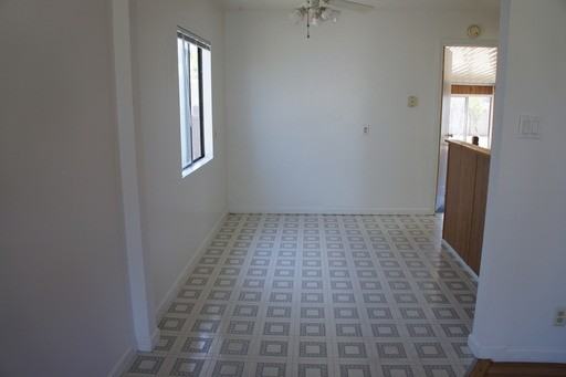 613 Sunset Dr - Photo 3 of 9