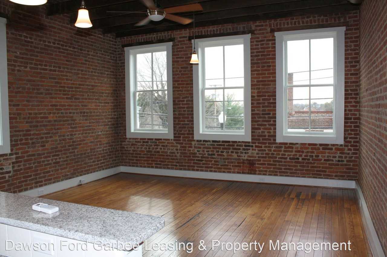 701 5th Street - Photo 3 of 8