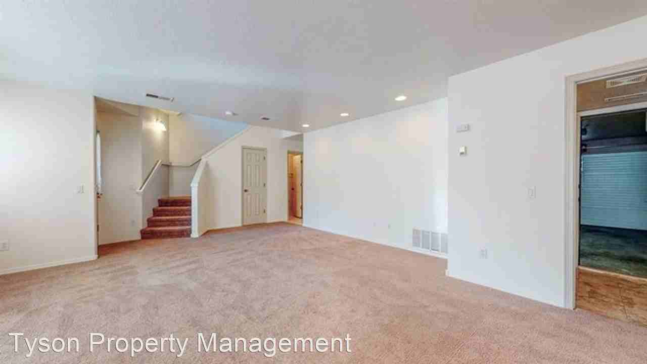 1732 Del Cielo Dr Nw - Photo 2 of 16