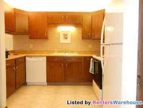 3215 W Mangold Ave - Photo 2 of 14