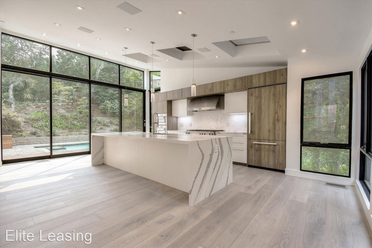 2 Tiptoe Ln - Photo 2 of 24