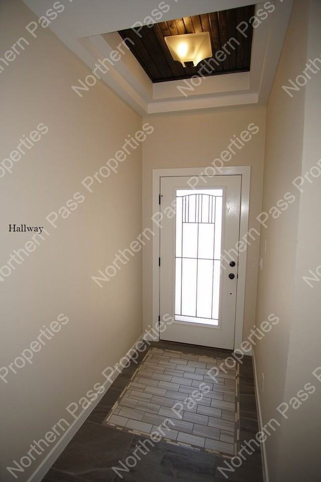 14829 David Latin Ave - Photo 3 of 20