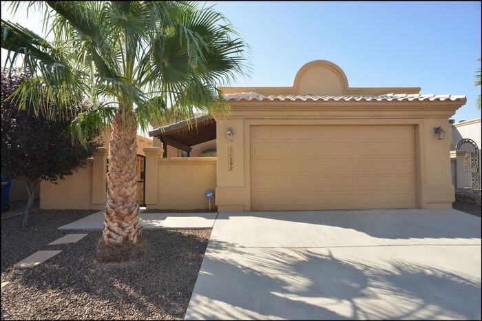 11592 Saint Thomas Way - Photo 2 of 30