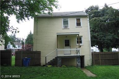 1136 Fairview Rd - Photo 2 of 9