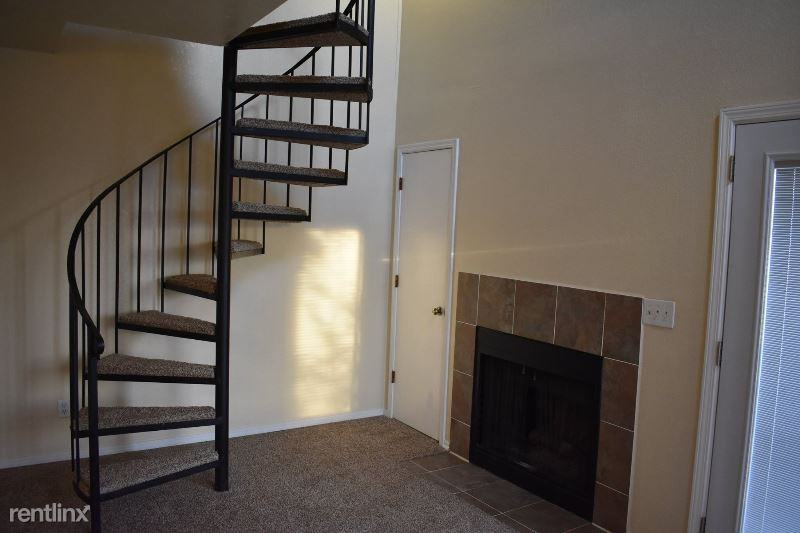 11540 11540 N May Ave 201 - Photo 3 of 18