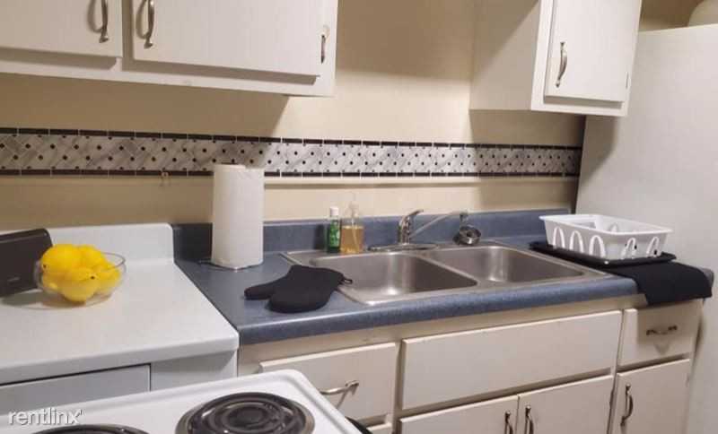 2049 Nw 36th Ave - Photo 3 of 9