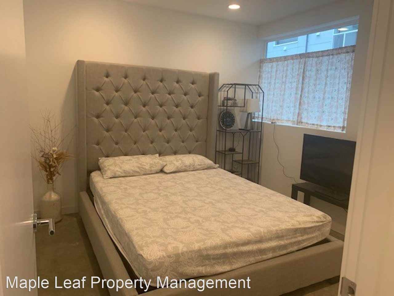 2609A Sw Adams St - Photo 2 of 21