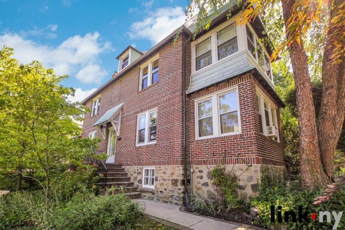 85 Lincoln Ave - Photo 2 of 25