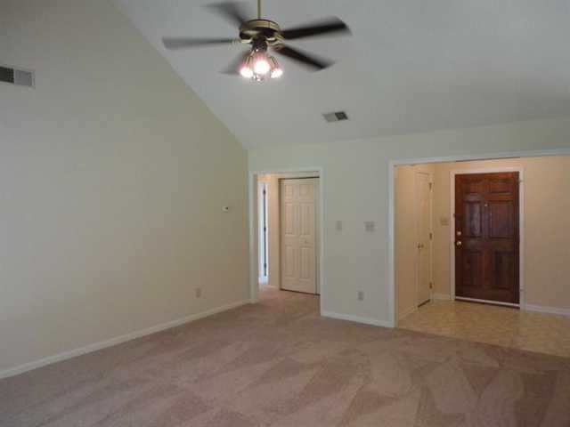 14223 Carriage Lake Dr - Photo 2 of 15