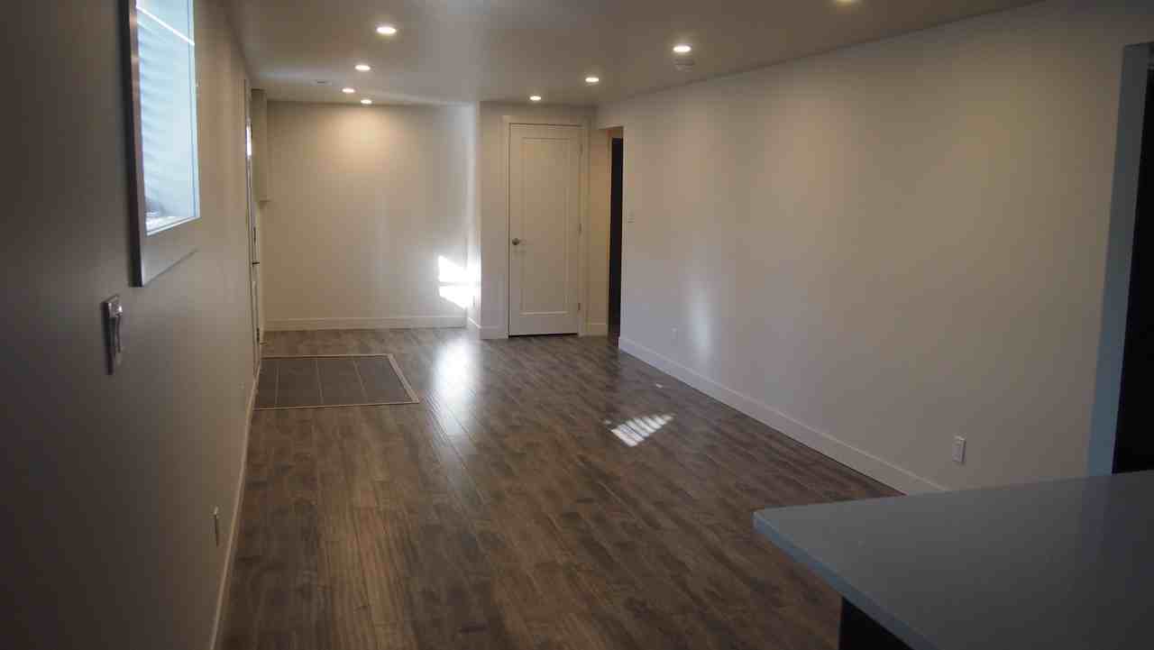 282 Trudeau Drive #B - Photo 3 of 8