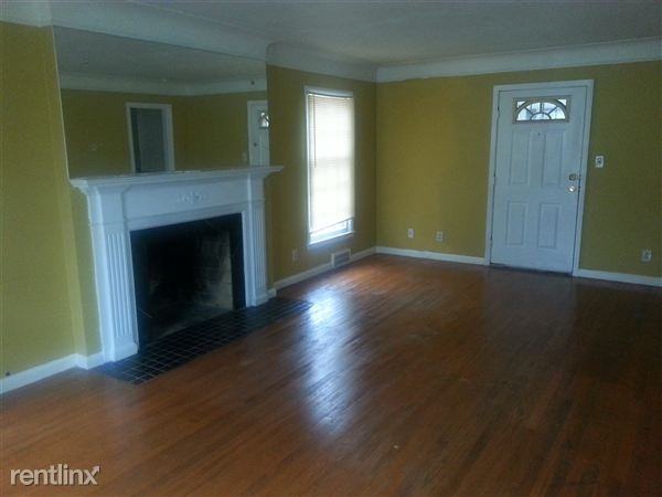 14646 Artesian St - Photo 3 of 9