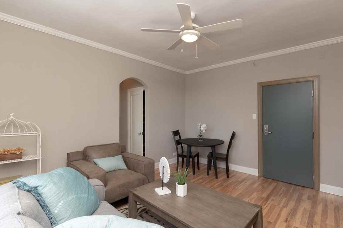 2850 N. Sheridan - Photo 3 of 16