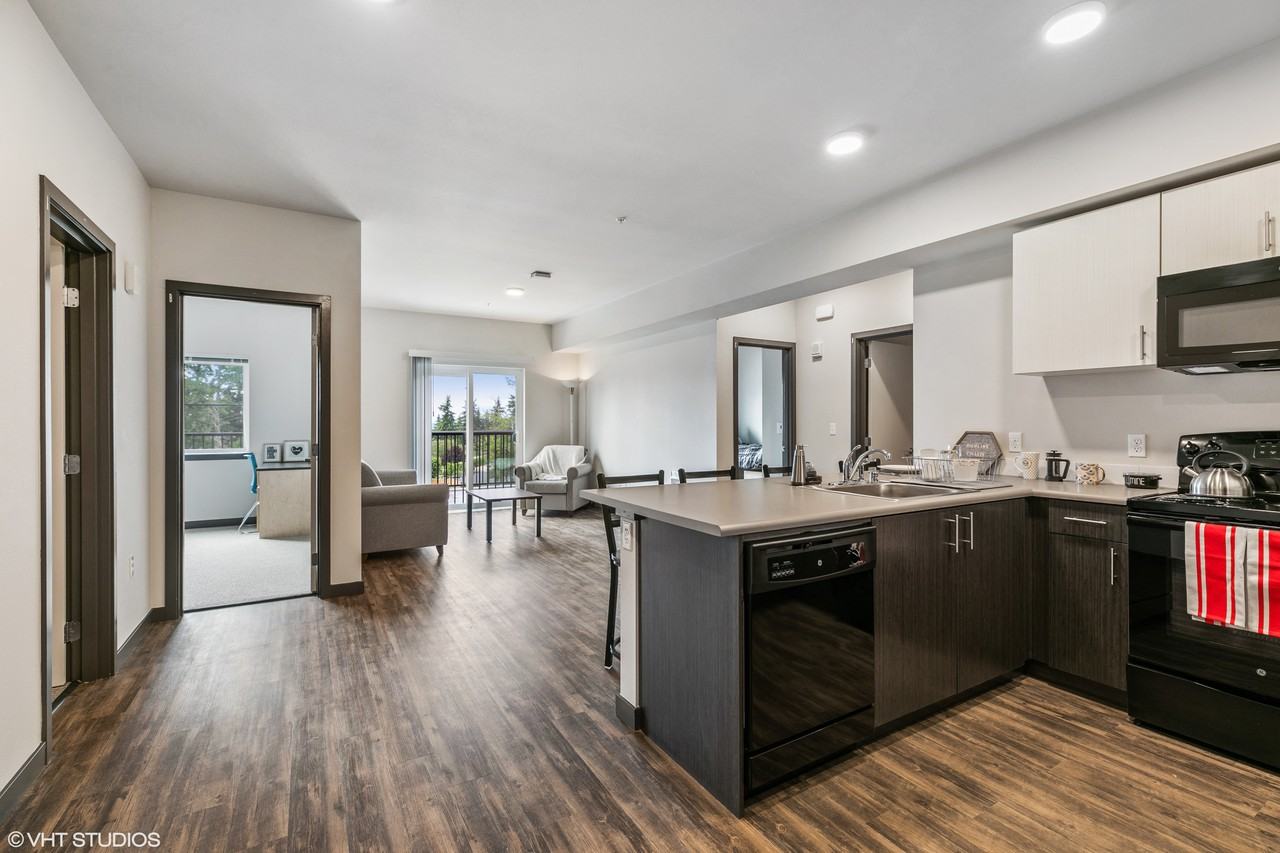 Campus View Student Housing (COLLEGE DORM) at Highline College - Photo 3 of 17