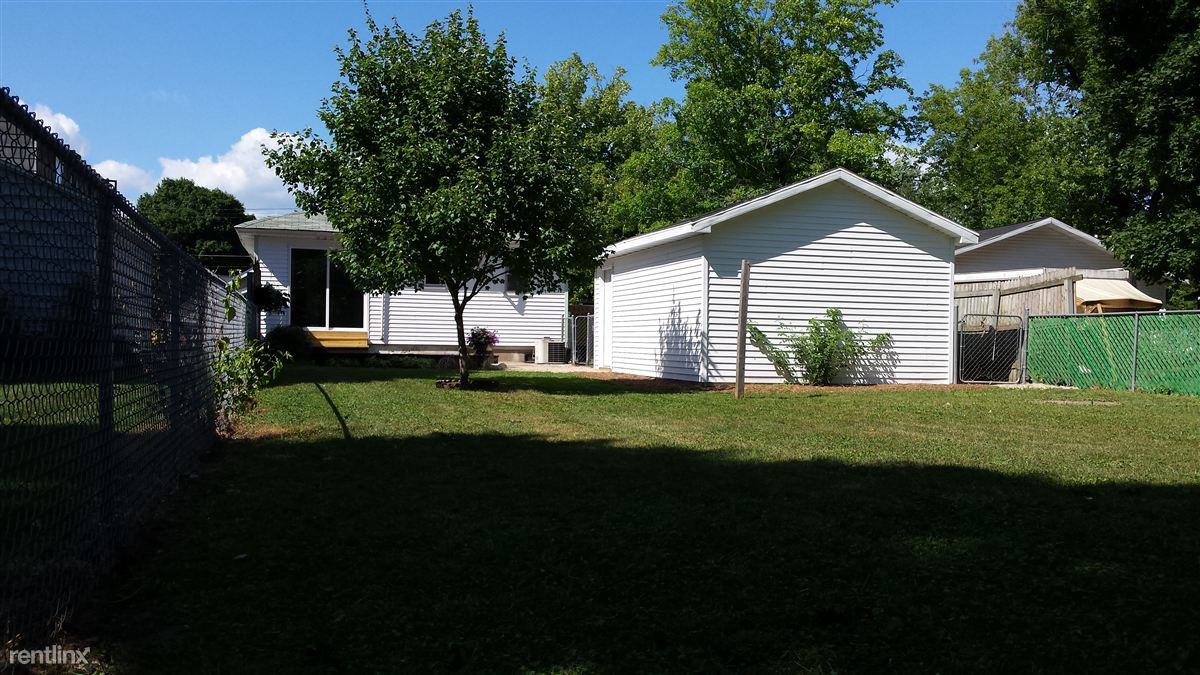 62 Carrie St - Photo 2 of 12