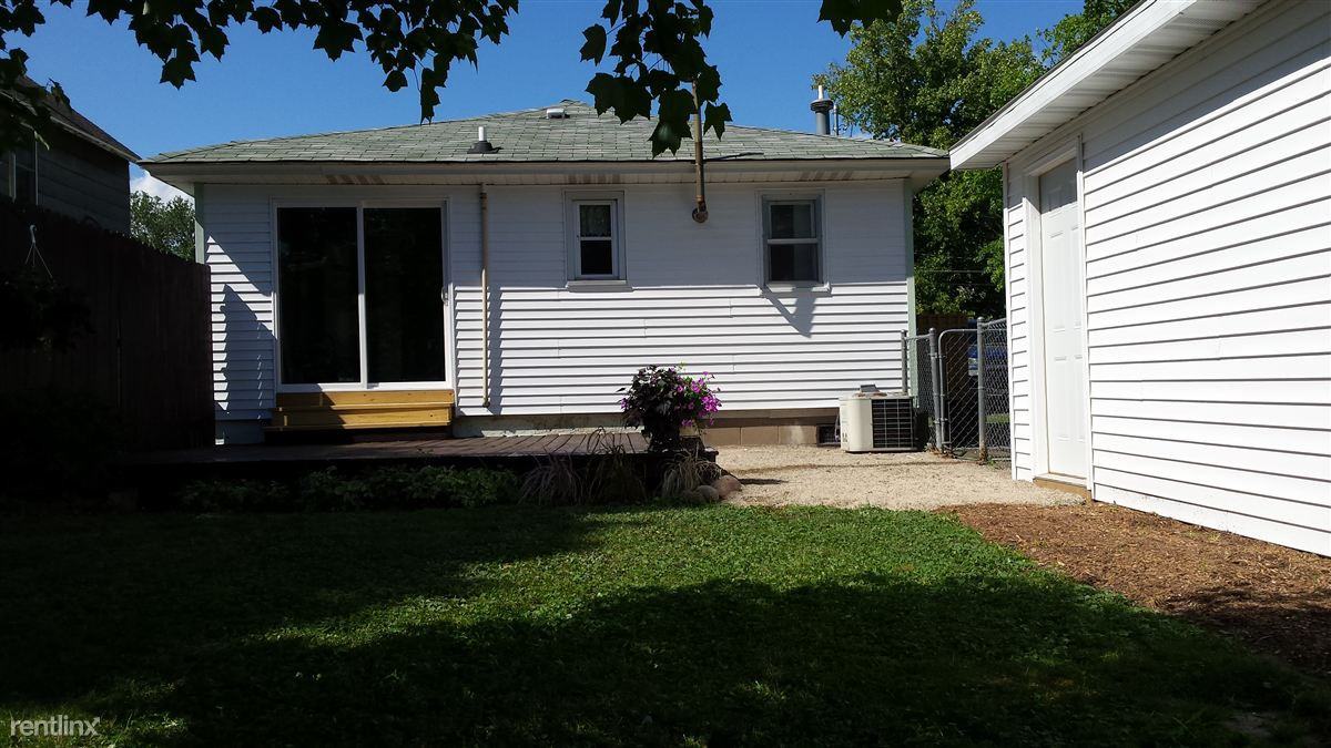 62 Carrie St - Photo 3 of 12