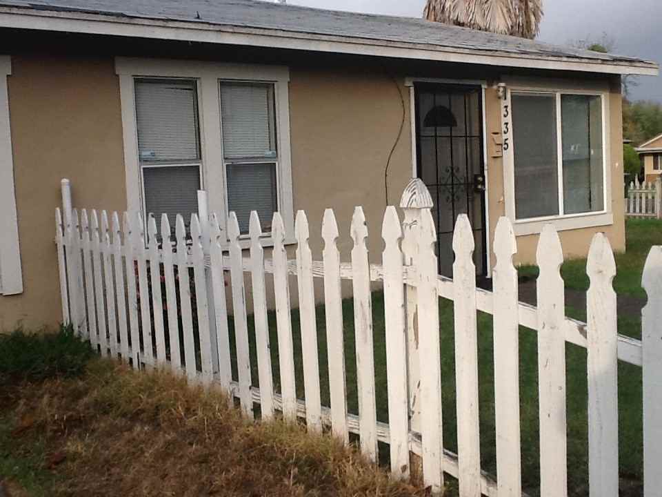 1335 Harris Ave - Photo 3 of 3