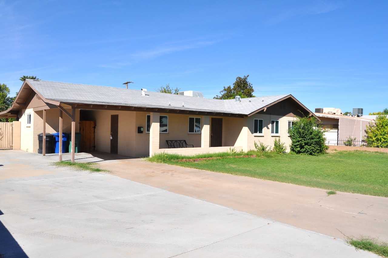 526 S Spencer - Photo 2 of 4