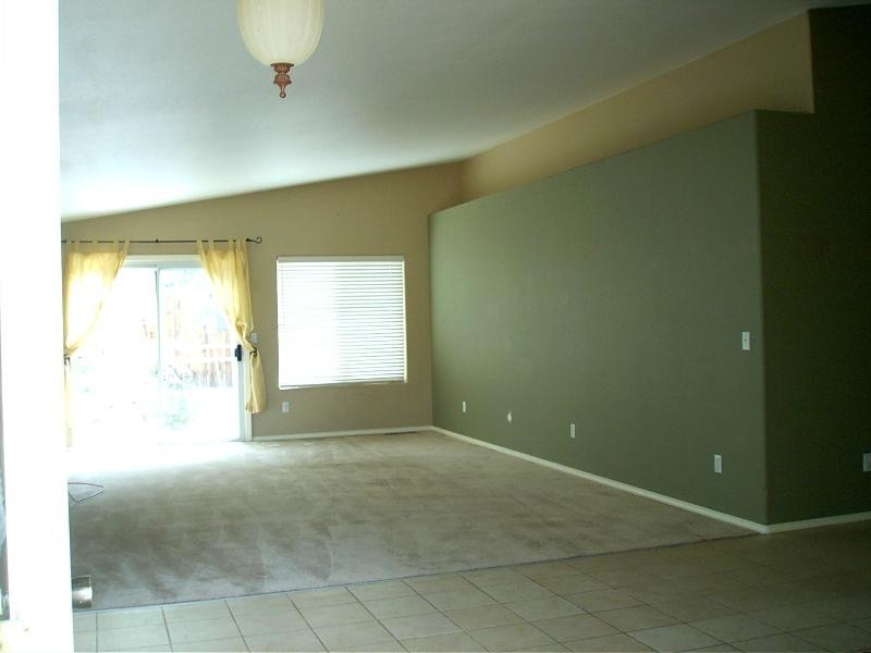 4644 Goodwin Rd - Photo 3 of 3
