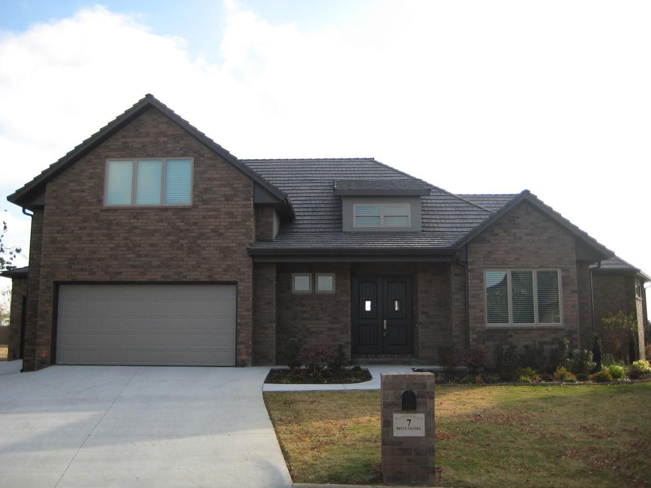 7 S Bruce Lietzke Ct - Photo 3 of 33