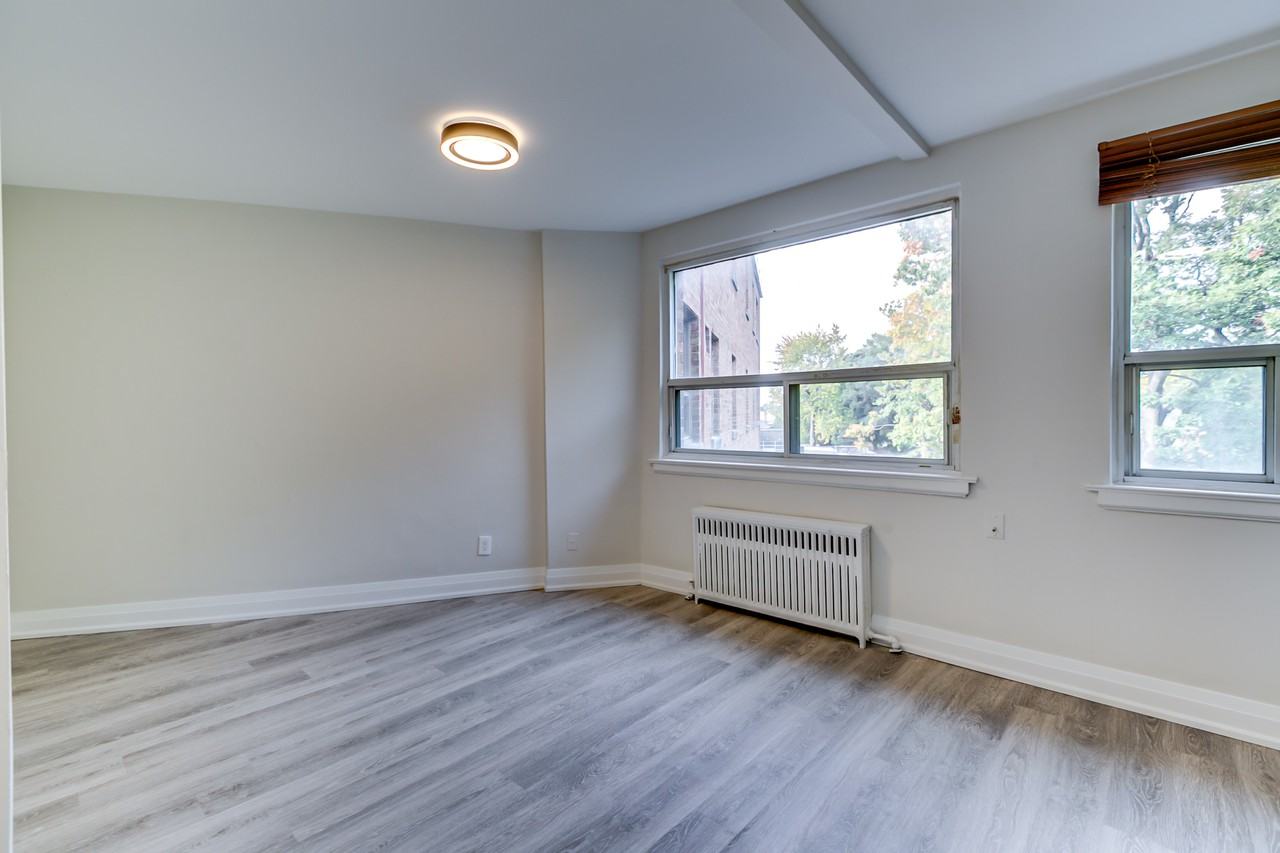 1336 Kingston Road #204 - Photo 3 of 8