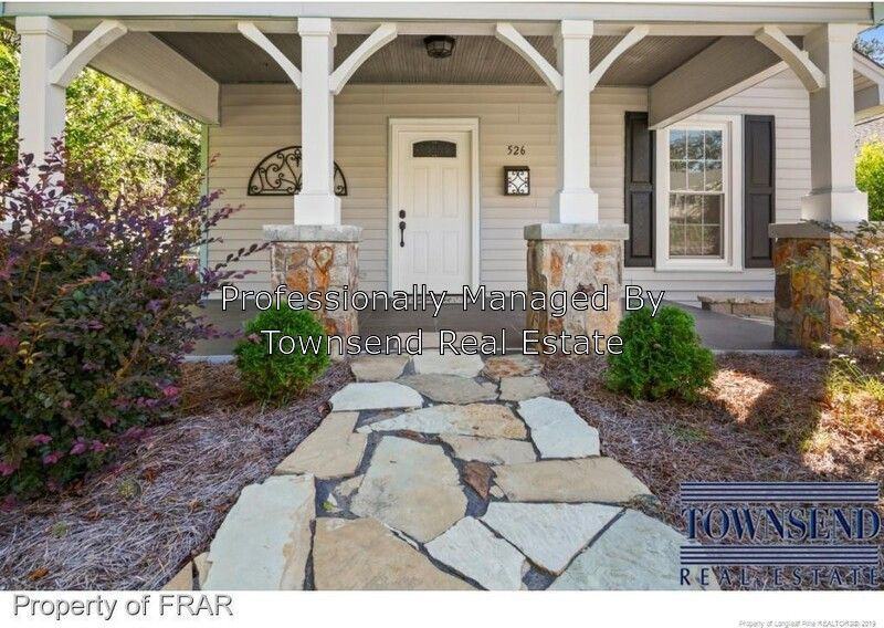 526 Pearl St - Photo 3 of 23