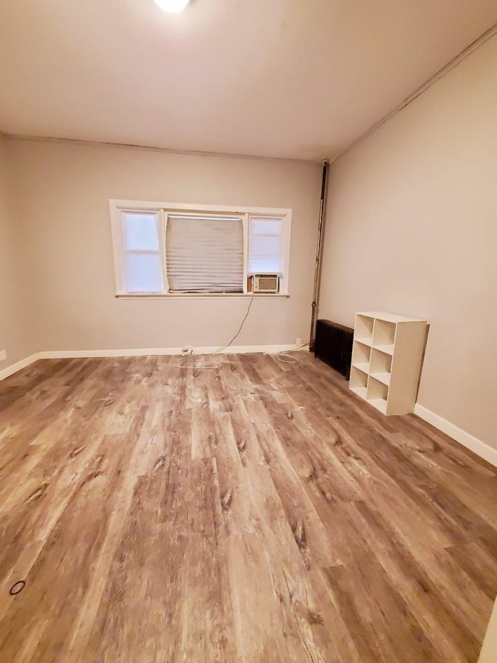 103 Van Nostrand Ave #1B - Photo 2 of 9