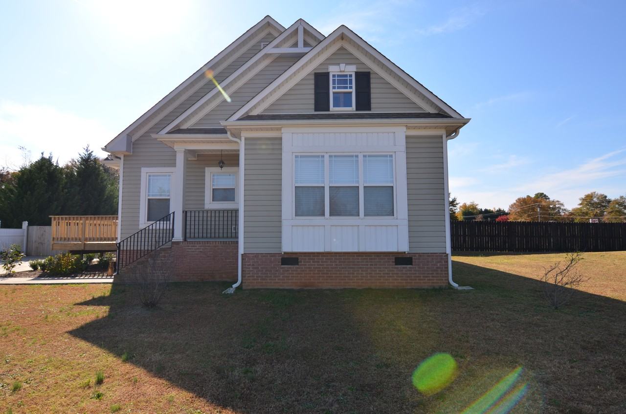 2 Chickadee Dr - Photo 2 of 23