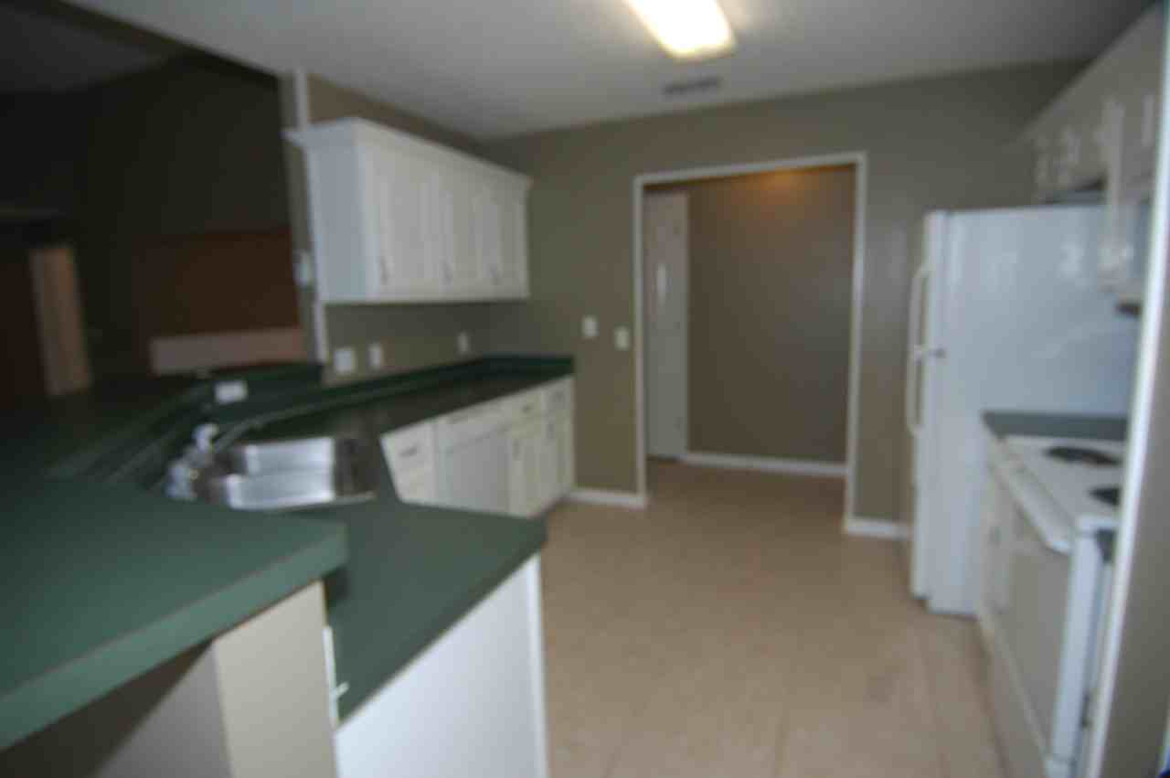 1540 Sandcliff Dr - Photo 3 of 16