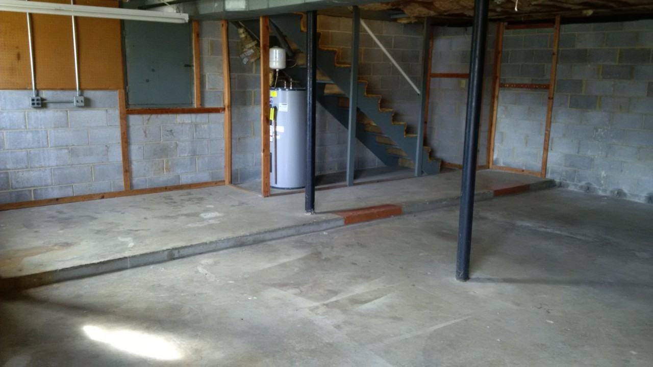 2512 Sharron Drive - Photo 6 of 32