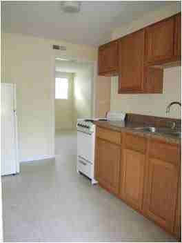 Archer Court Apartments - Photo 2 of 7