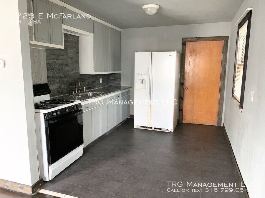 1723 E Mcfarland St - Photo 3 of 10