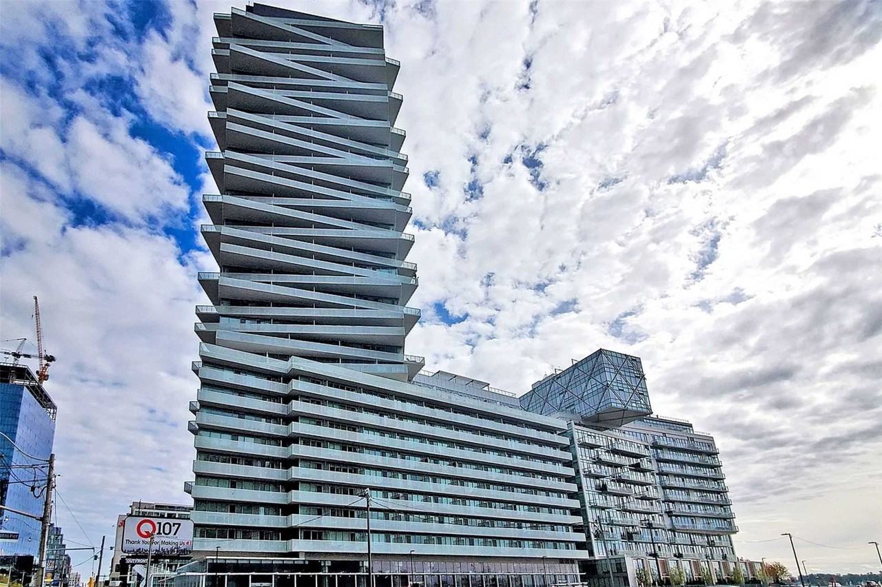 15 Queens Quay East