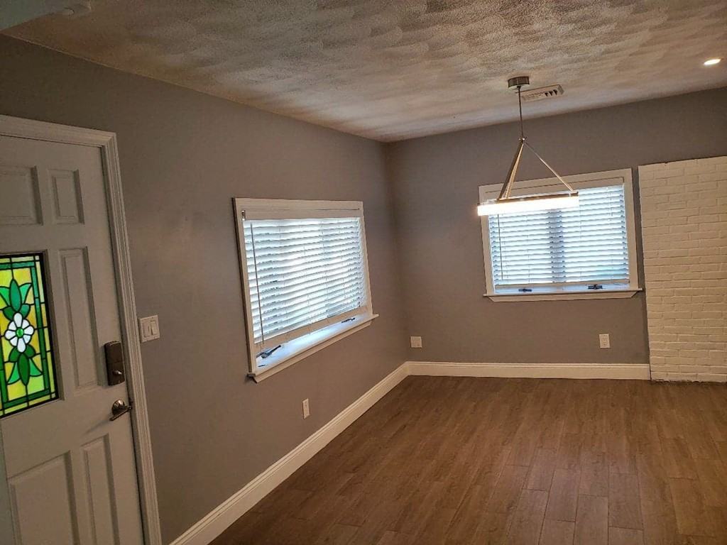 50 Triton Ave - Photo 3 of 26