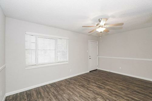 The Park at Sutton Hill - Photo 4 of 5