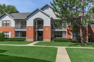 featured image of 100 Chapelridge Dr